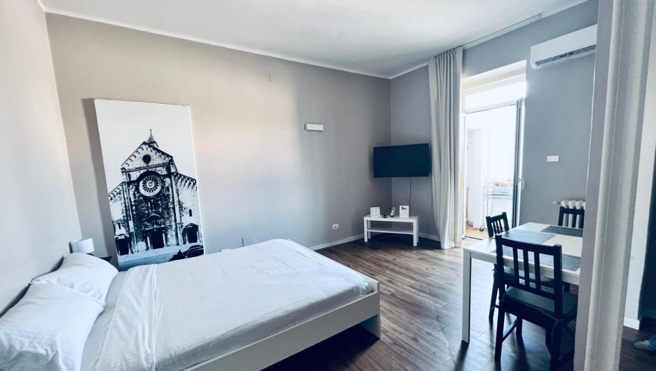 Central Station Apartment Барі Екстер'єр фото